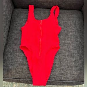 Bound by Bond-Eye The Moto One Piece